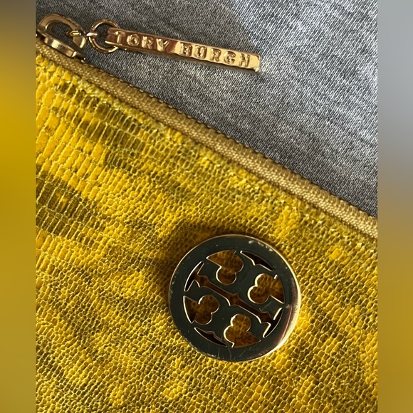 TORY BURCH NEW (lizard?)LEATHER ZIP WRISTLET BAG YELLOW CARSON Mother’s Day gift - Picture 5 of 6